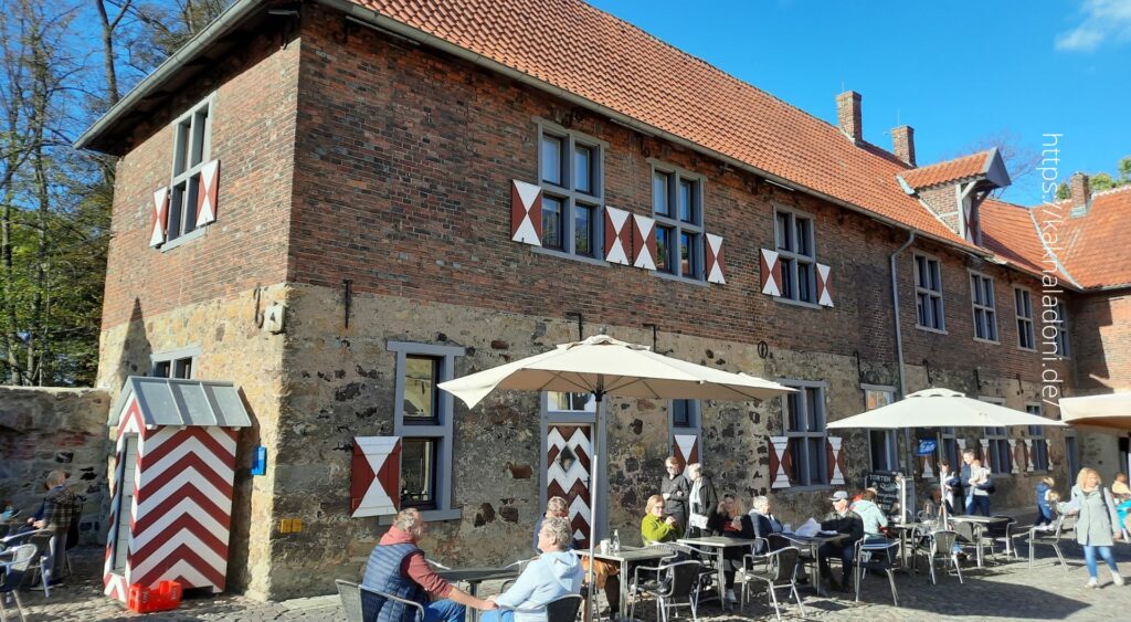 Кафе в замоке Фишеринг, Северный Рейн-Вестфалия